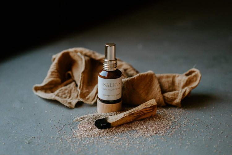 Sacred Resins – Skincare naturale per pelli mature e secche