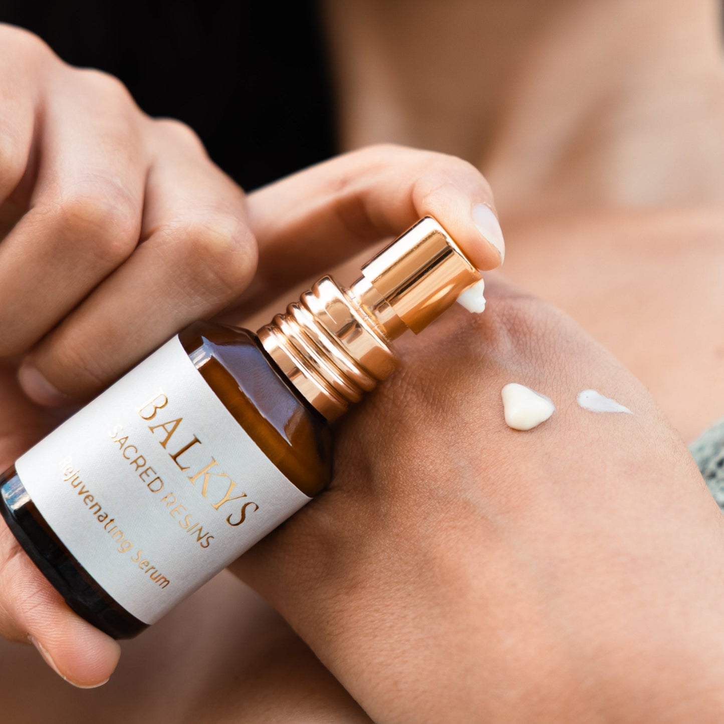 Siero Ringiovanente per Pelli Mature – SACRED RESINS