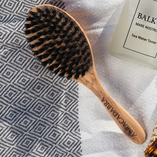 Spazzola capelli in legno d’olivo e setole naturali di cinghiale